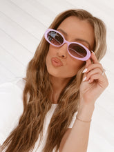 Load image into Gallery viewer, Palm Springs Oval Sunglasses