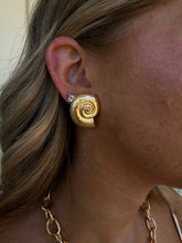 Load image into Gallery viewer, Isla Conch Shell Statement Stud Earrings