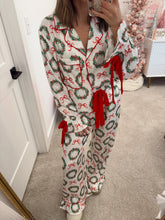 Load image into Gallery viewer, Eve Bow & Wreath Christmas Pajama Set