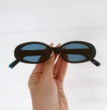 Load image into Gallery viewer, Palm Springs Oval Sunglasses
