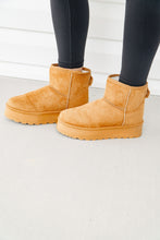 Load image into Gallery viewer, Mini Platform Fur Boots
