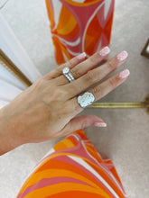 Load image into Gallery viewer, Valerie Hammered Front Ring
