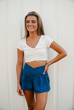 Load image into Gallery viewer, Run Free Crossover Shorts - Blue
