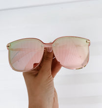 Load image into Gallery viewer, 30A Glittered Square Sunglasses
