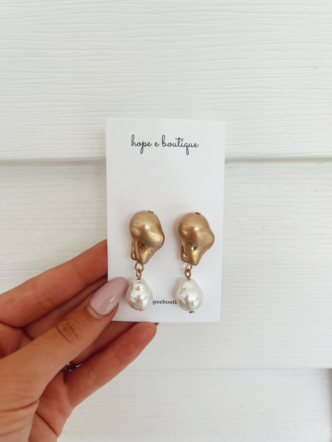 Bentley Freshwater Pearl Drop Earrings