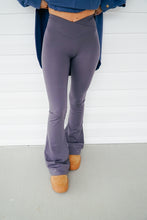 Load image into Gallery viewer, So Chill Crossover Flare Leggings - Grey
